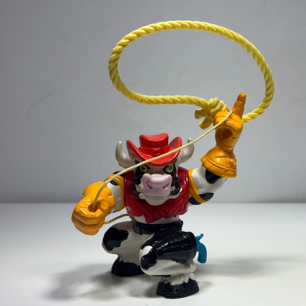 Hasbro C.O.W.-Boys of Moo Mesa Moo Montana Action Figure Complete great